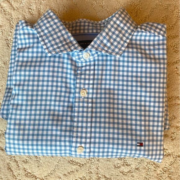 Men’s Tommy Hilfiger blue white button down shirt. - Picture 9 of 9
